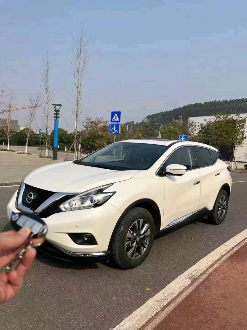 珠海21年日产楼兰2