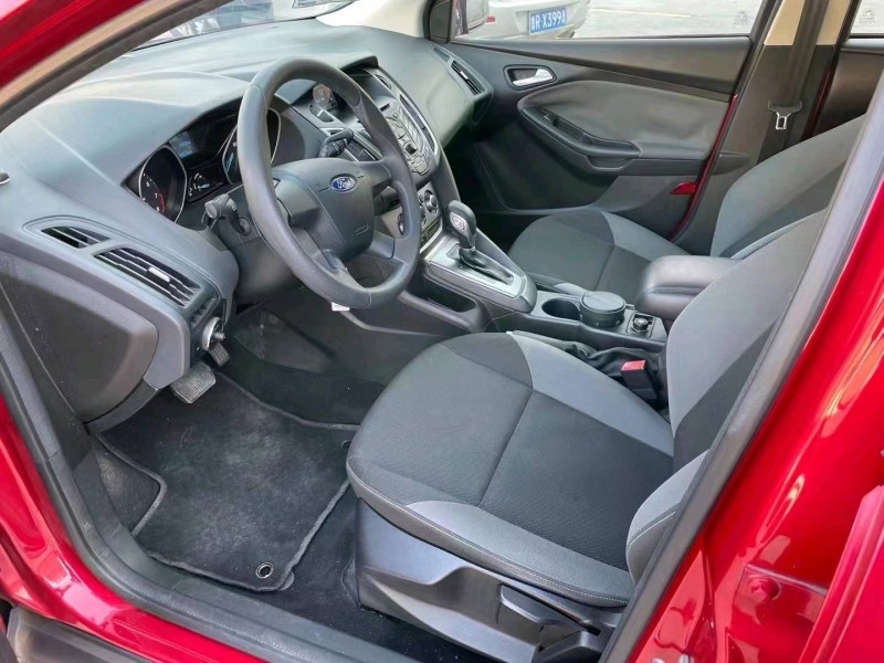 北京12年福特福克斯6