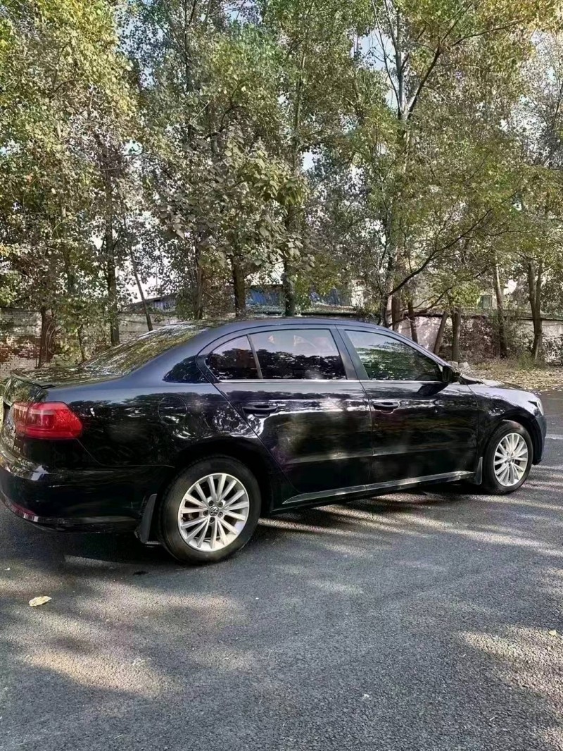 北京12年大众朗逸7