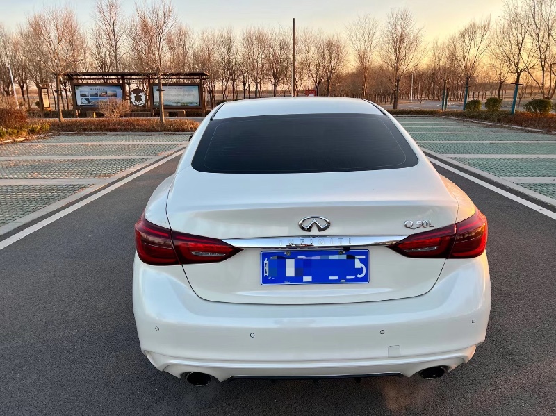濱州20年英菲尼迪Q50L2