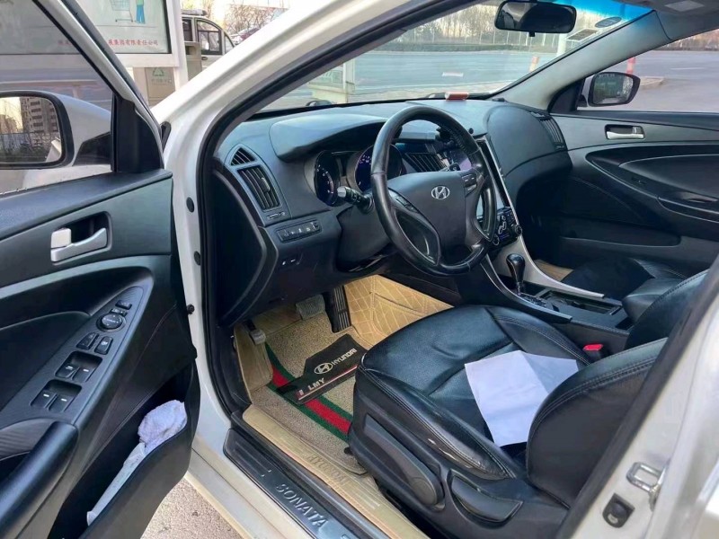 邯郸13年现代索纳塔八3