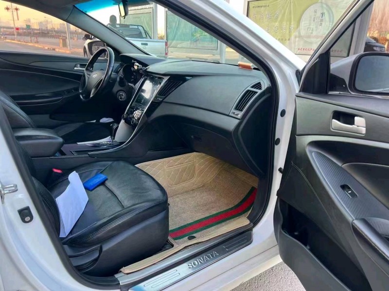 邯郸13年现代索纳塔八6