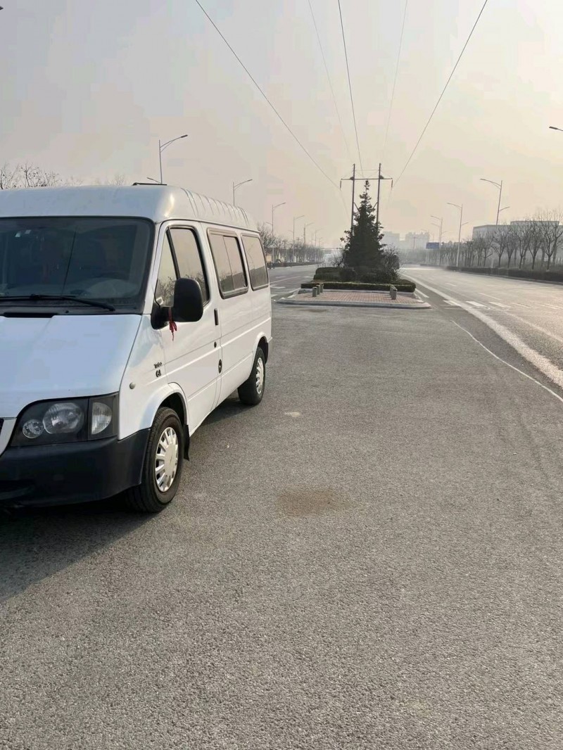 青岛17年福特全顺2