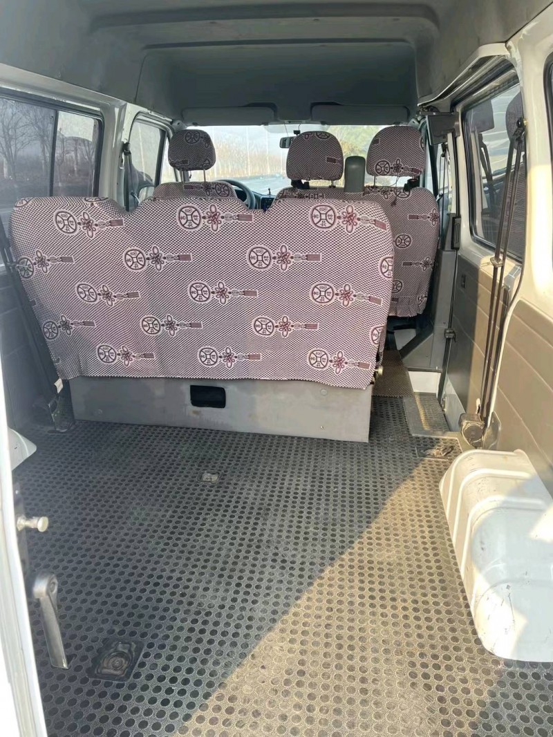 青岛17年福特全顺5