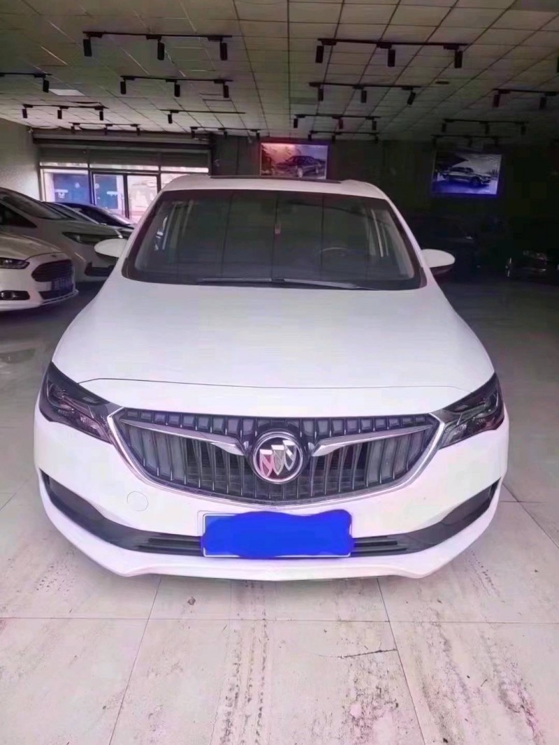 青岛21年别克GL61