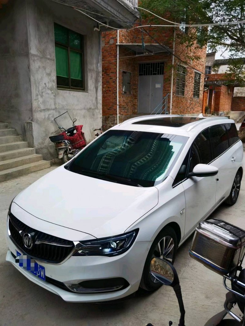 枣庄21年别克GL63