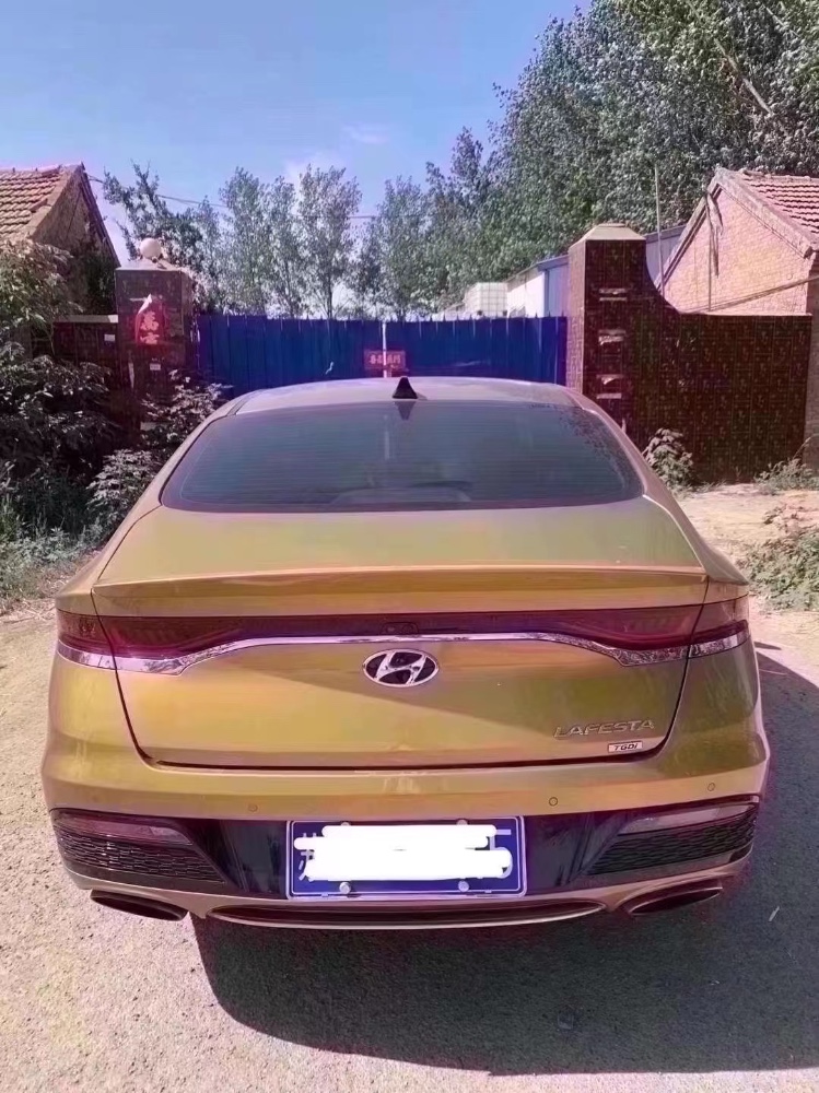 北京18年现代菲斯塔8