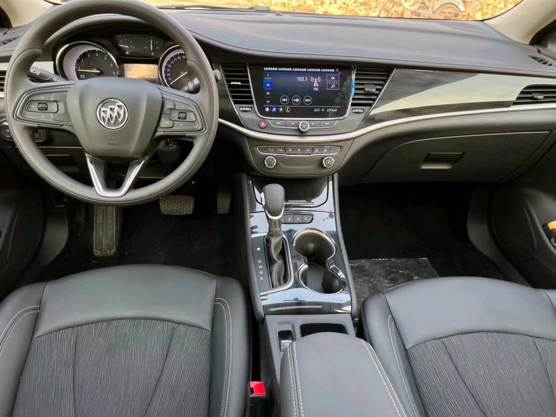 邯郸22年别克威朗8