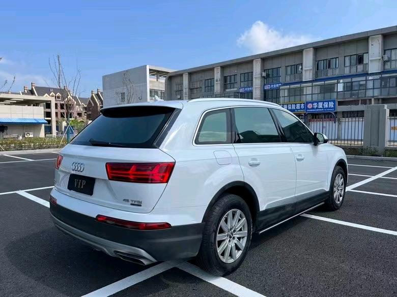 盐城20年奥迪Q78