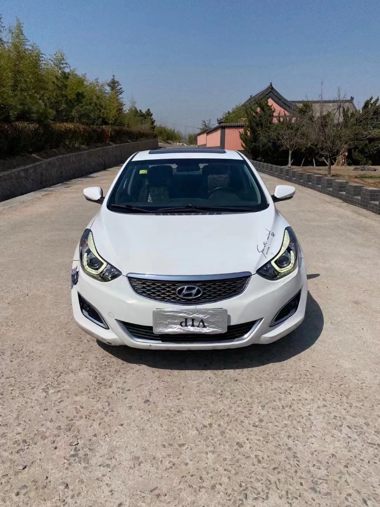 青岛17年现代朗动1