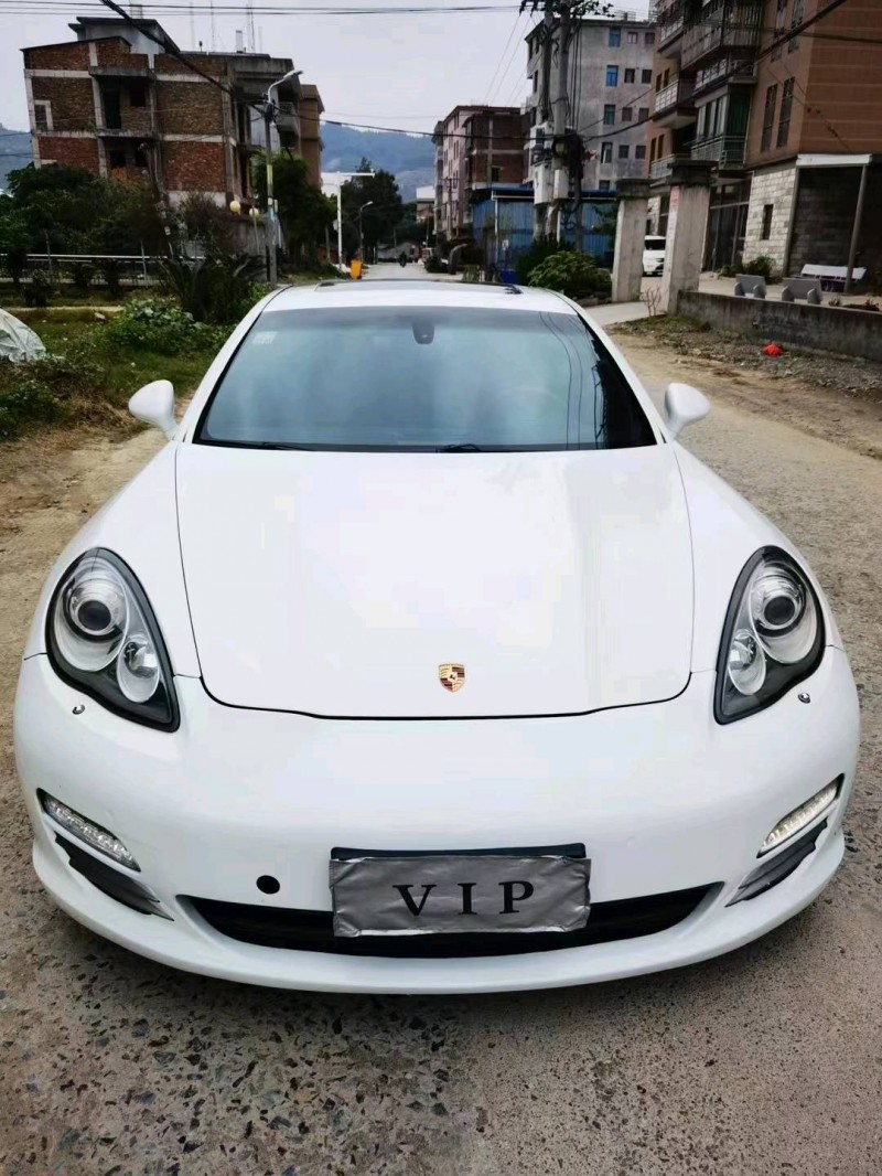 枣庄12年保时捷帕拉梅拉1