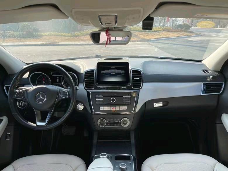 盐城17年奔驰GLE3