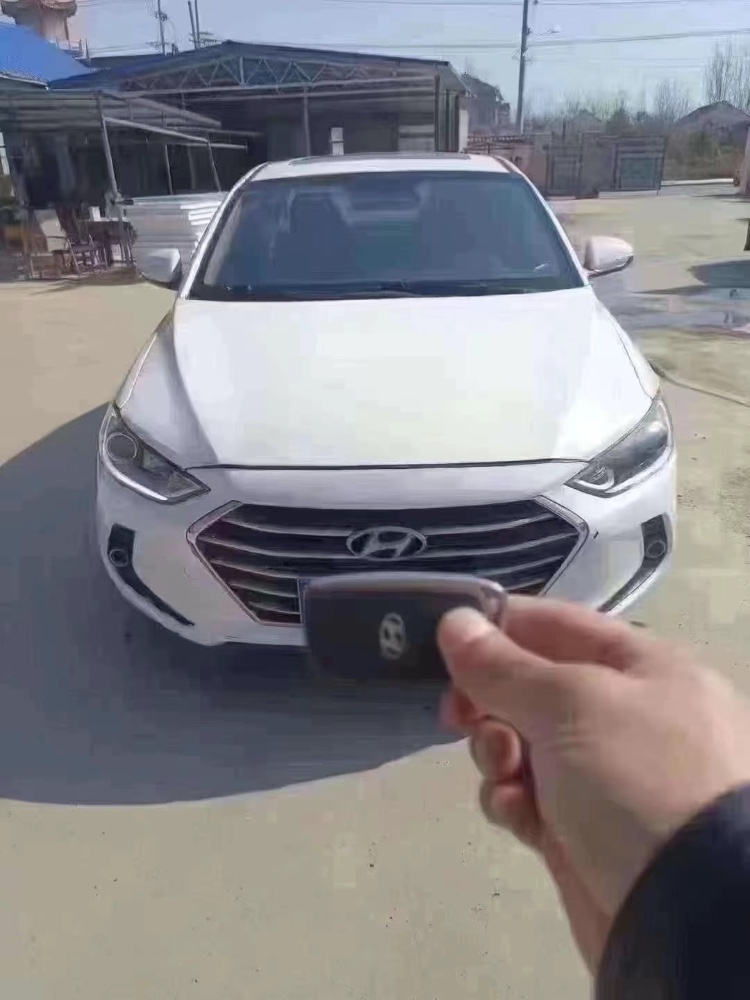 北京16年现代领动1