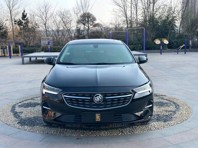 青岛21年别克君威9