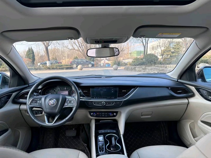 青岛21年别克君威6