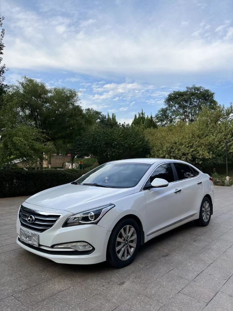 邯郸16年现代名图2