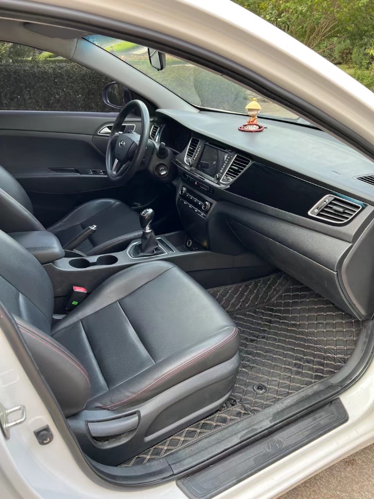 邯郸16年现代名图9