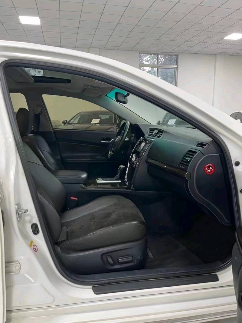 廊坊15年丰田锐志4