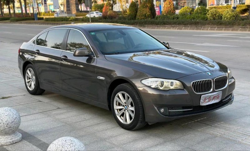 北京13年宝马3系1