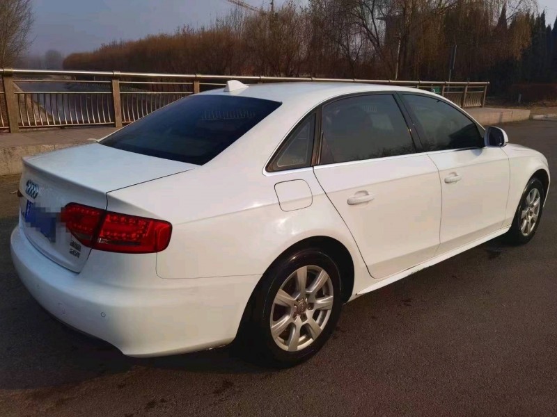 济南12年奥迪A4L6