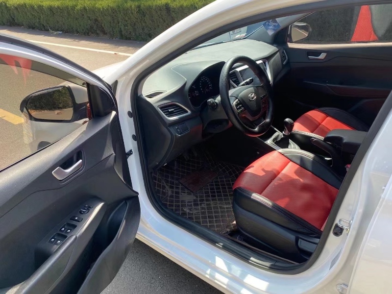 青岛19年现代悦纳7