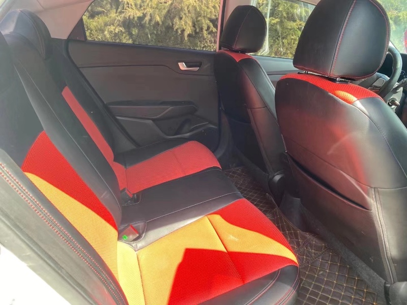 青岛19年现代悦纳9