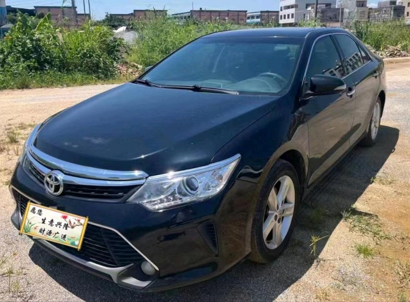 北京15年丰田凯美瑞2