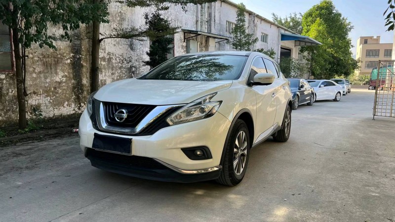 北京17年日产楼兰2