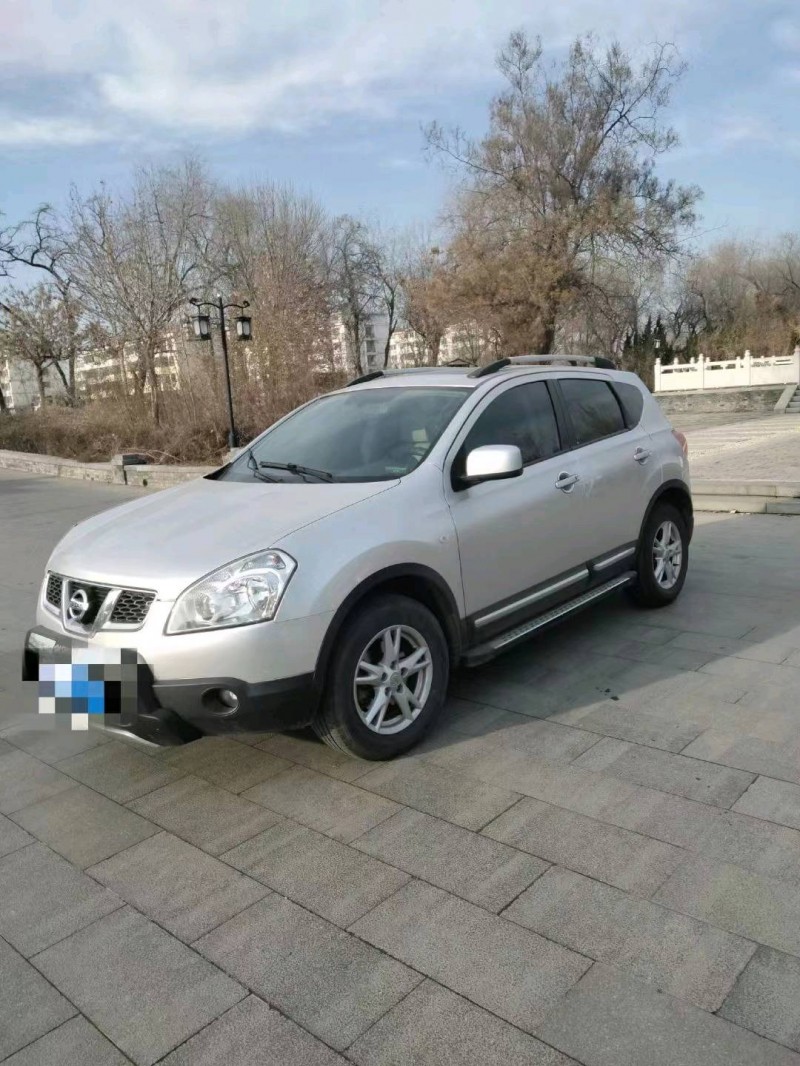 济南11年日产逍客3