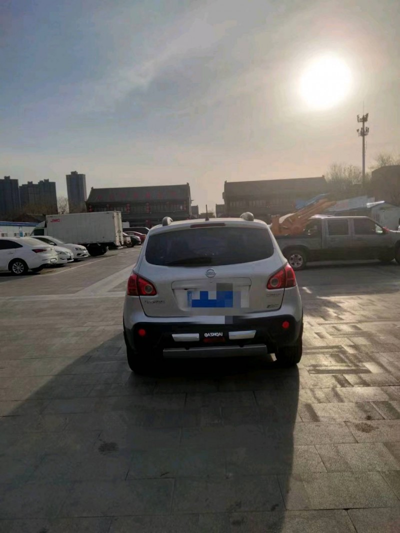 济南11年日产逍客9