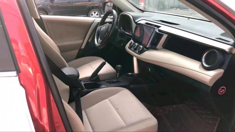 广州15年丰田RAV4荣放6