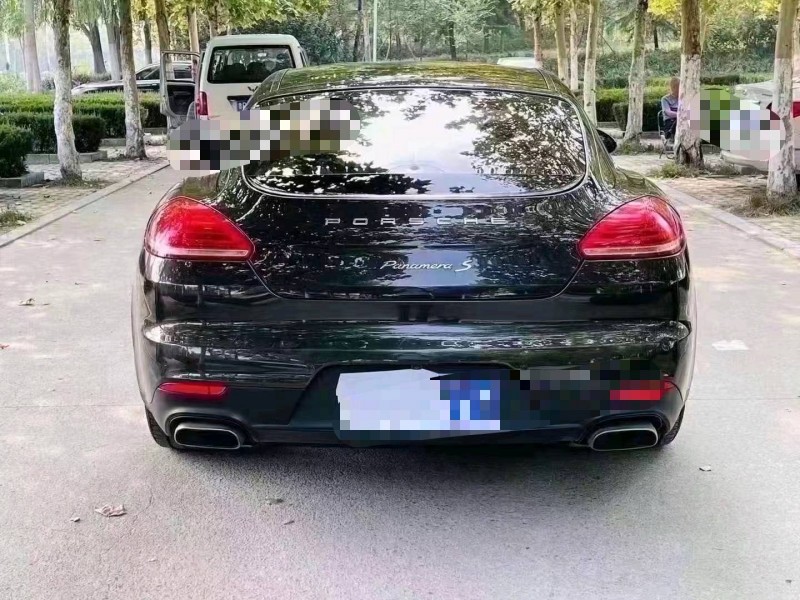 聊城14年保时捷帕拉梅拉9