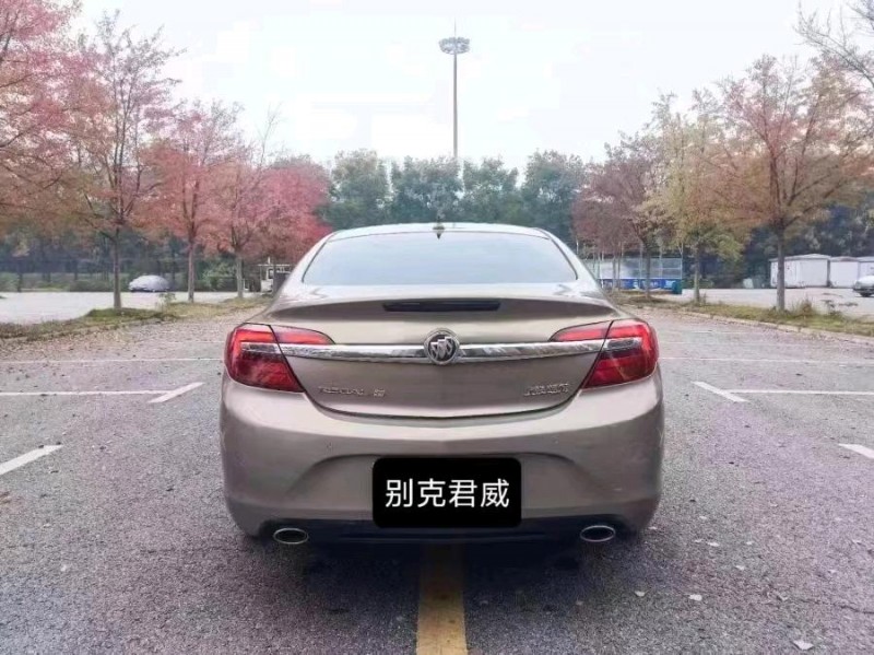 枣庄14年别克君威5