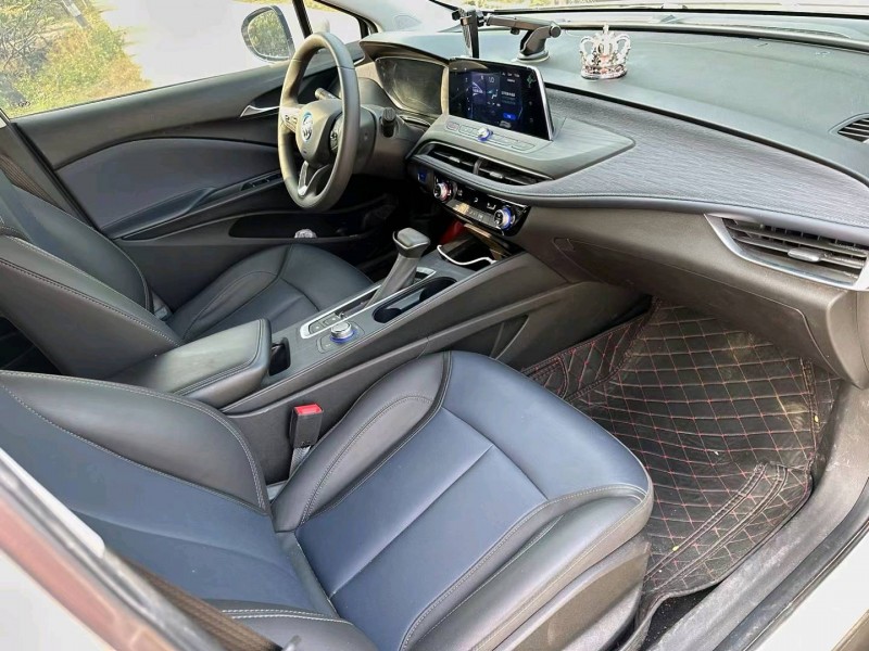 中山22年别克微蓝5