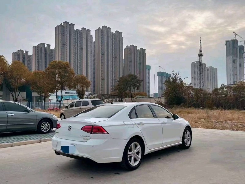 珠海18年大众凌渡6