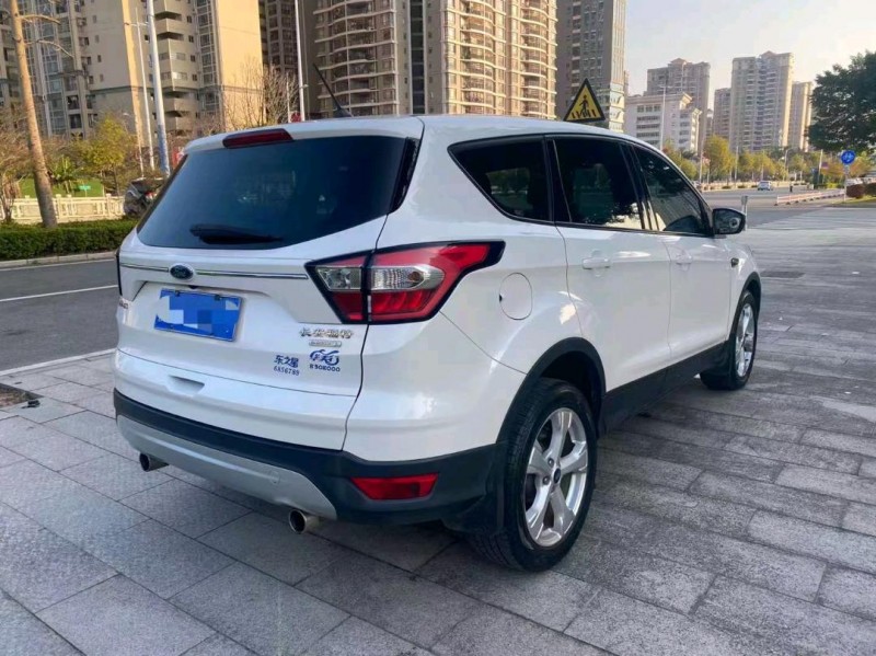 珠海18年福特翼虎8