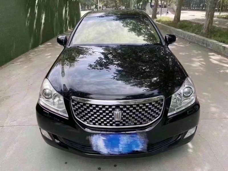 东营12年丰田皇冠1