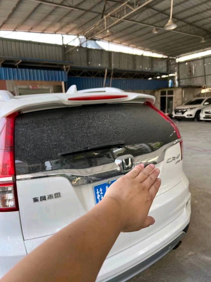 南宁16年本田CRV4