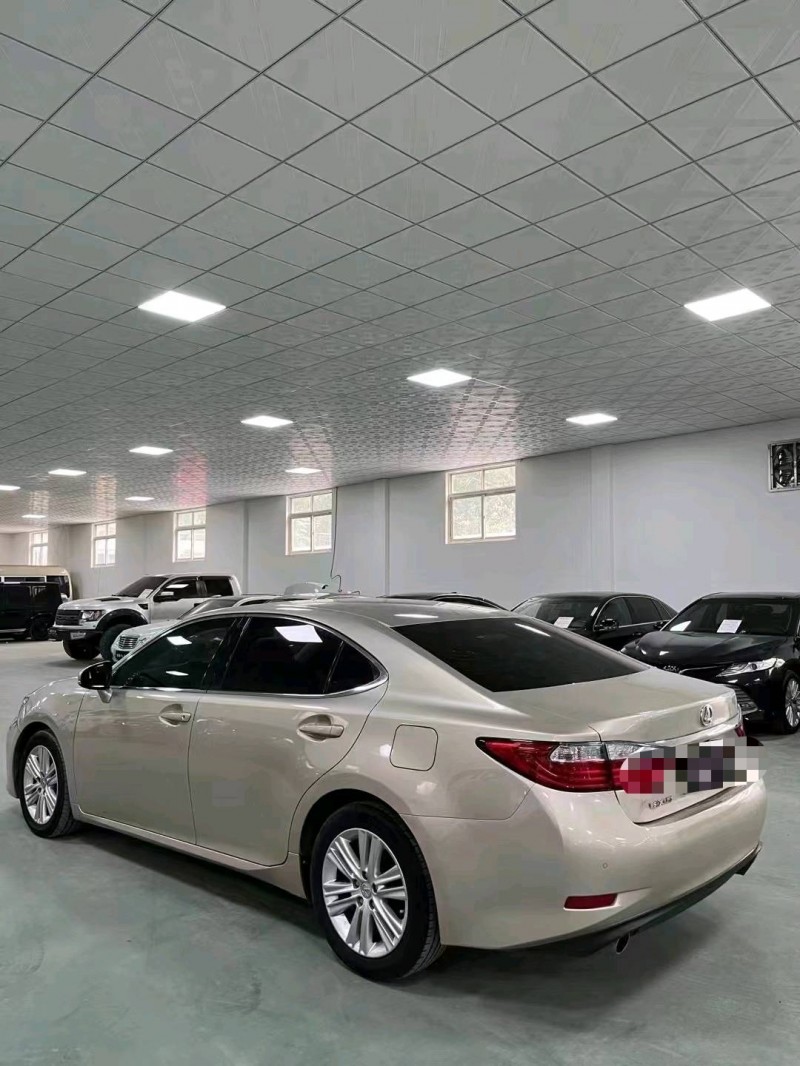 廊坊13年雷克萨斯ES7