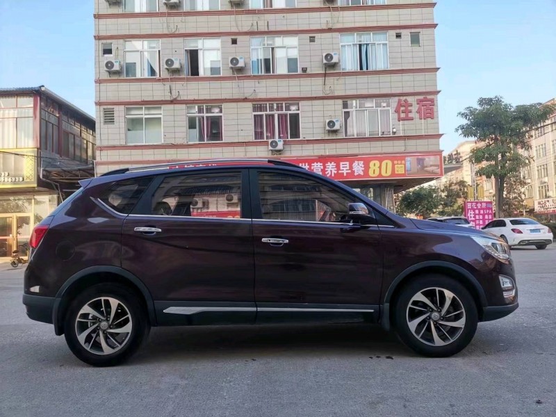 濟南17年寶駿5603
