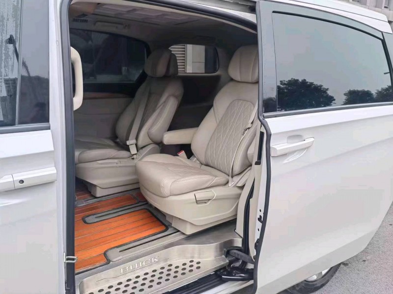 重庆19年别克GL85