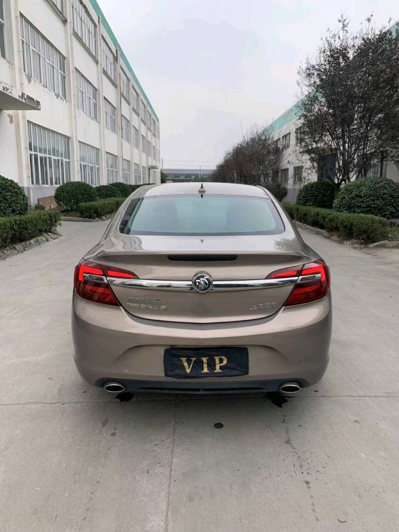 徐州15年别克君威9