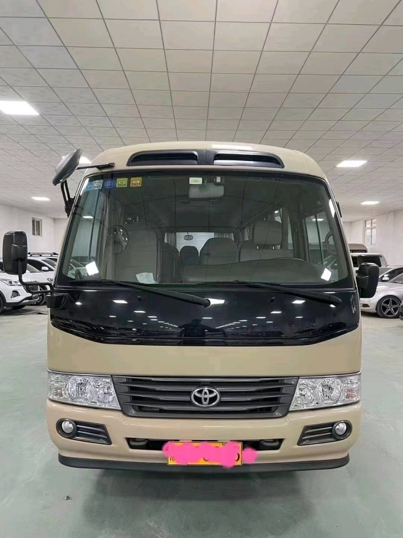 廊坊16年丰田考斯特9