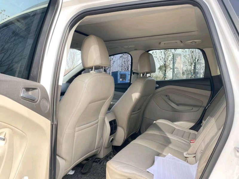 苏州15年福特翼虎6