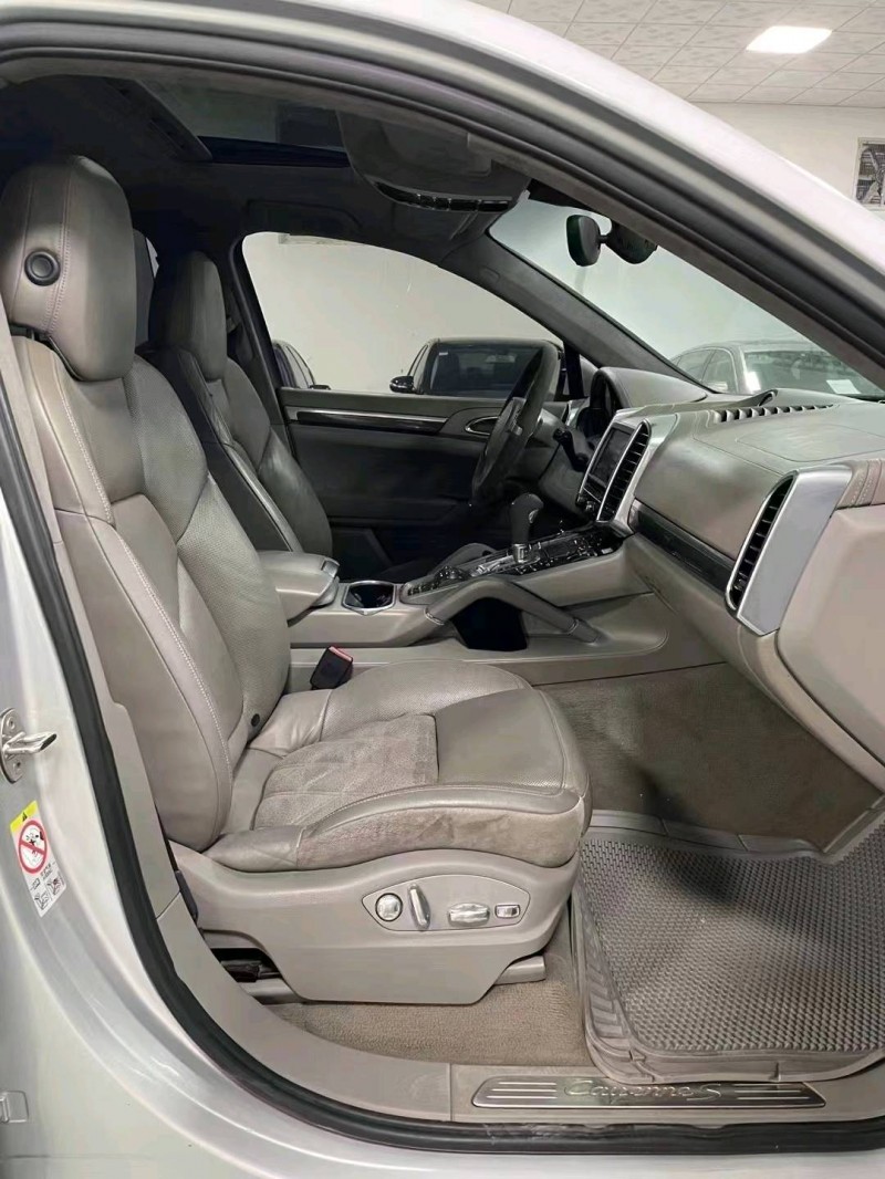 廊坊11年保时捷卡宴8