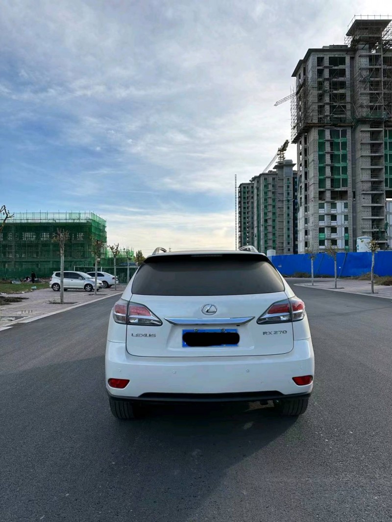 邯郸13年雷克萨斯RX8