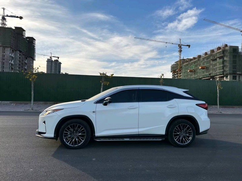 邯郸18年雷克萨斯RX7