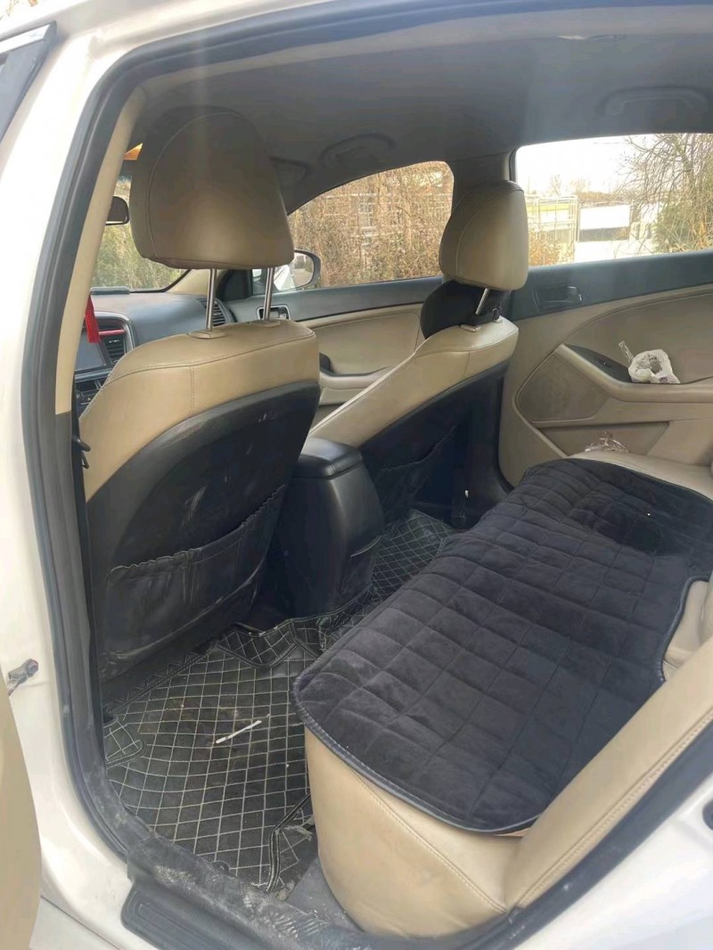 枣庄22年别克威朗5