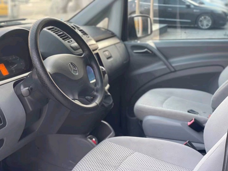 东营13年奔驰威霆6