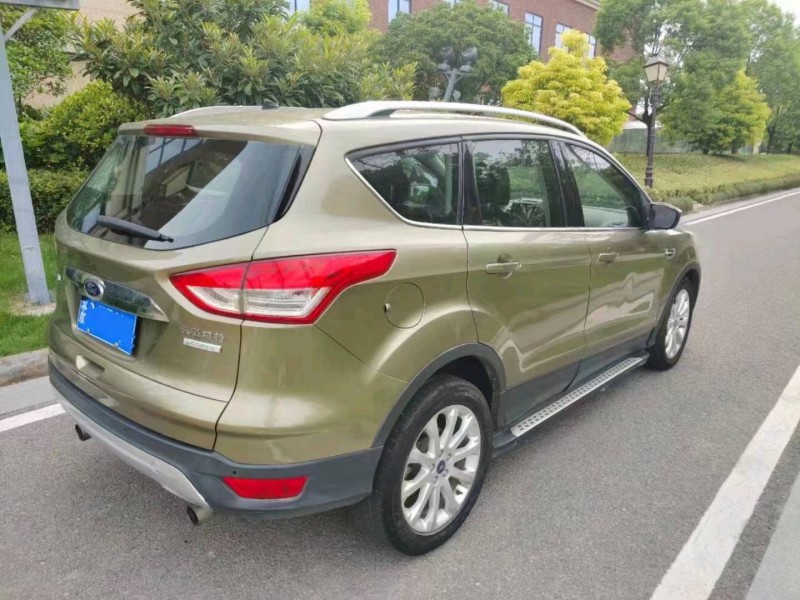 嘉兴15年福特翼虎8